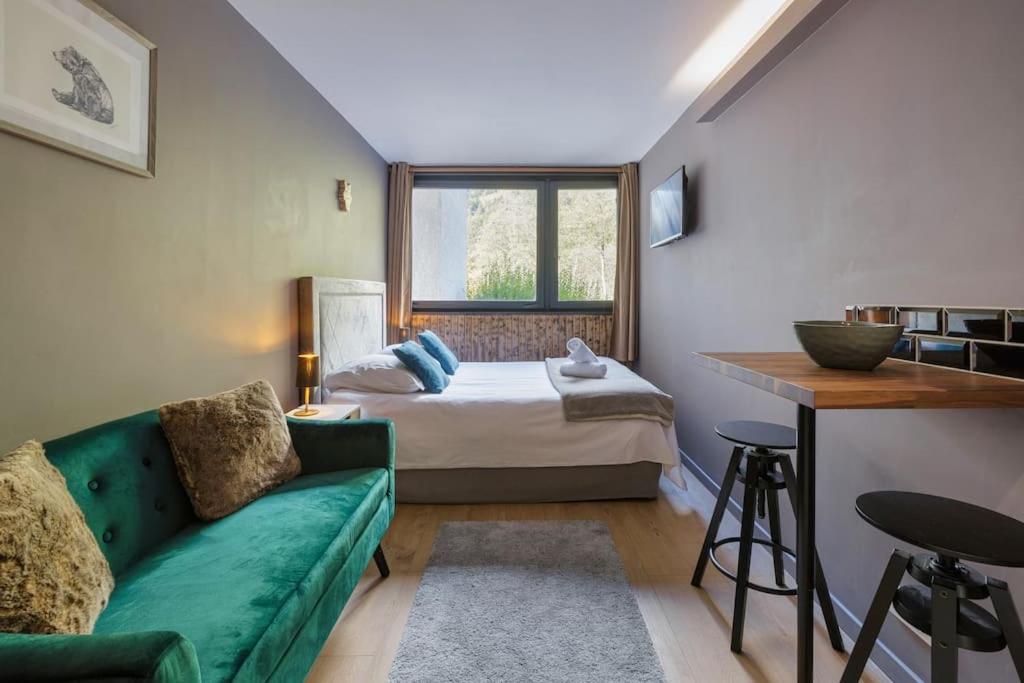 Fantastic Studio By The Lake With Mountain View Chamonix ภายนอก รูปภาพ